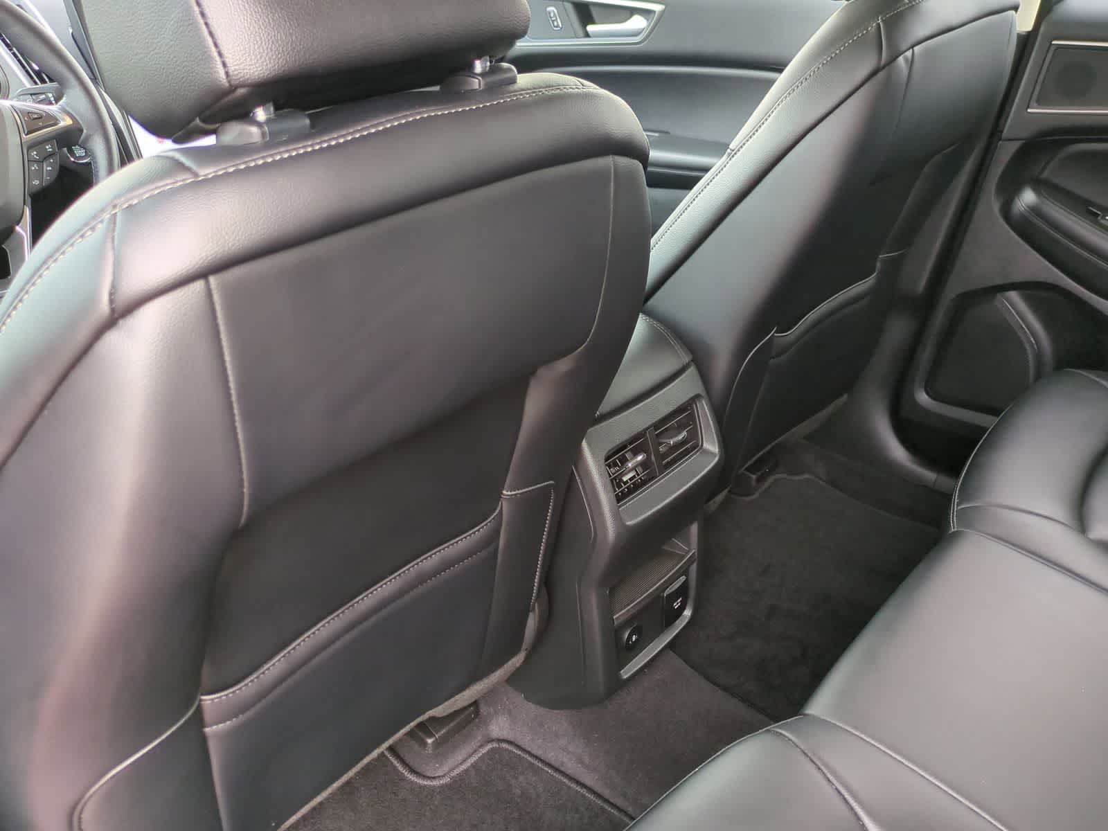 Thumbnail: 2023 Ford Edge - 18