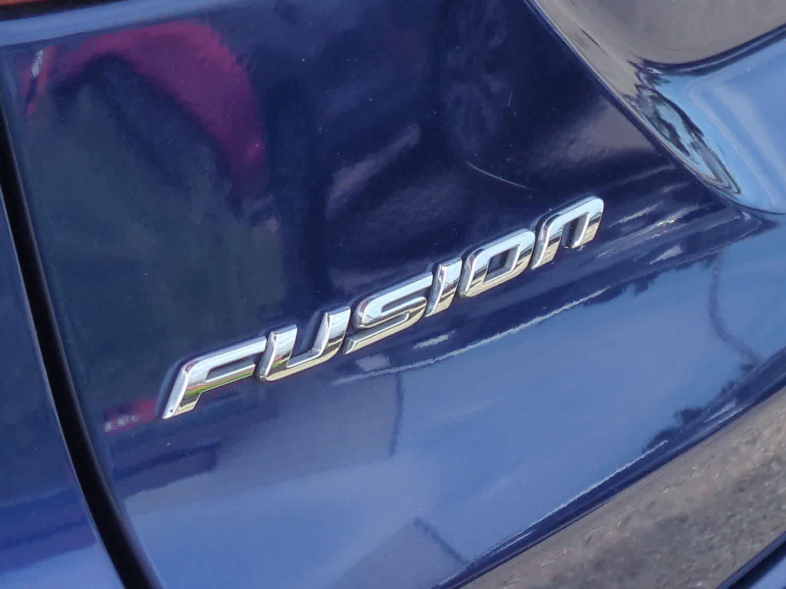 Thumbnail: 2015 Ford Fusion - 13