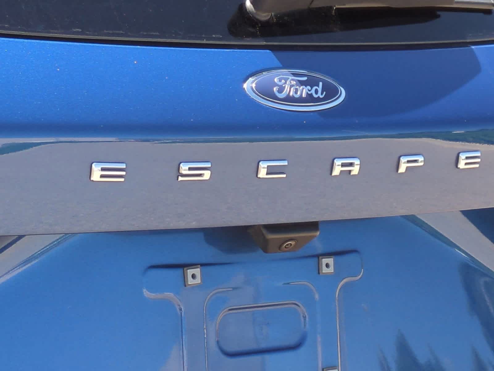 Thumbnail: 2022 Ford Escape - 13