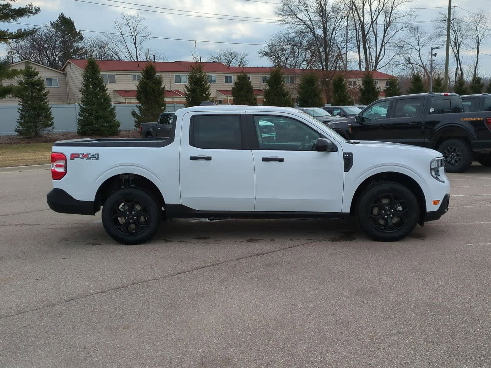 Thumbnail: 2025 Ford Maverick - 9