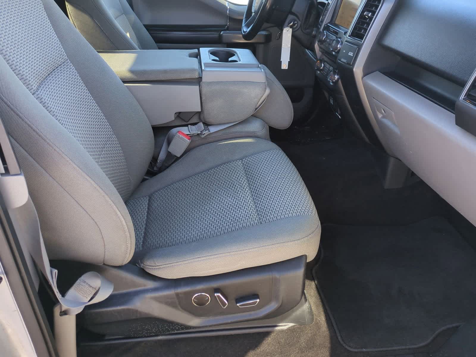 Thumbnail: 2018 Ford F-150 - 21