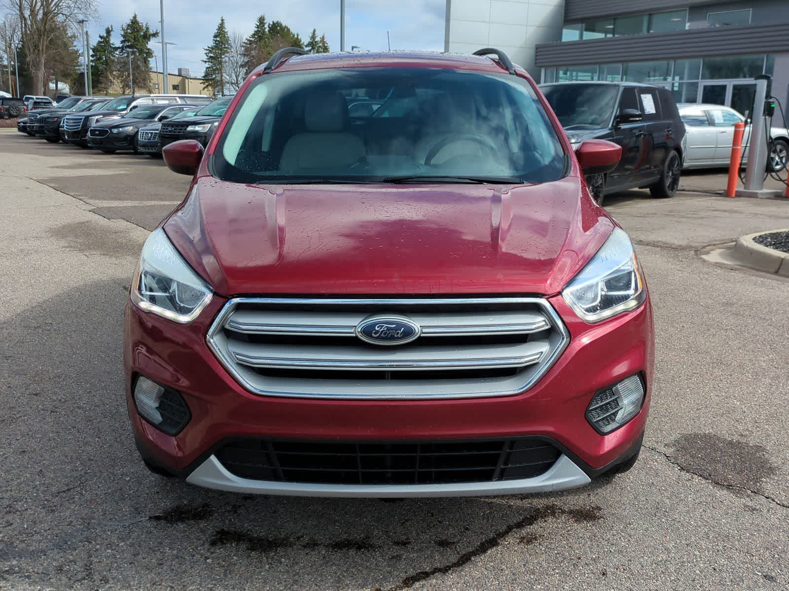 Thumbnail: 2019 Ford Escape - 3