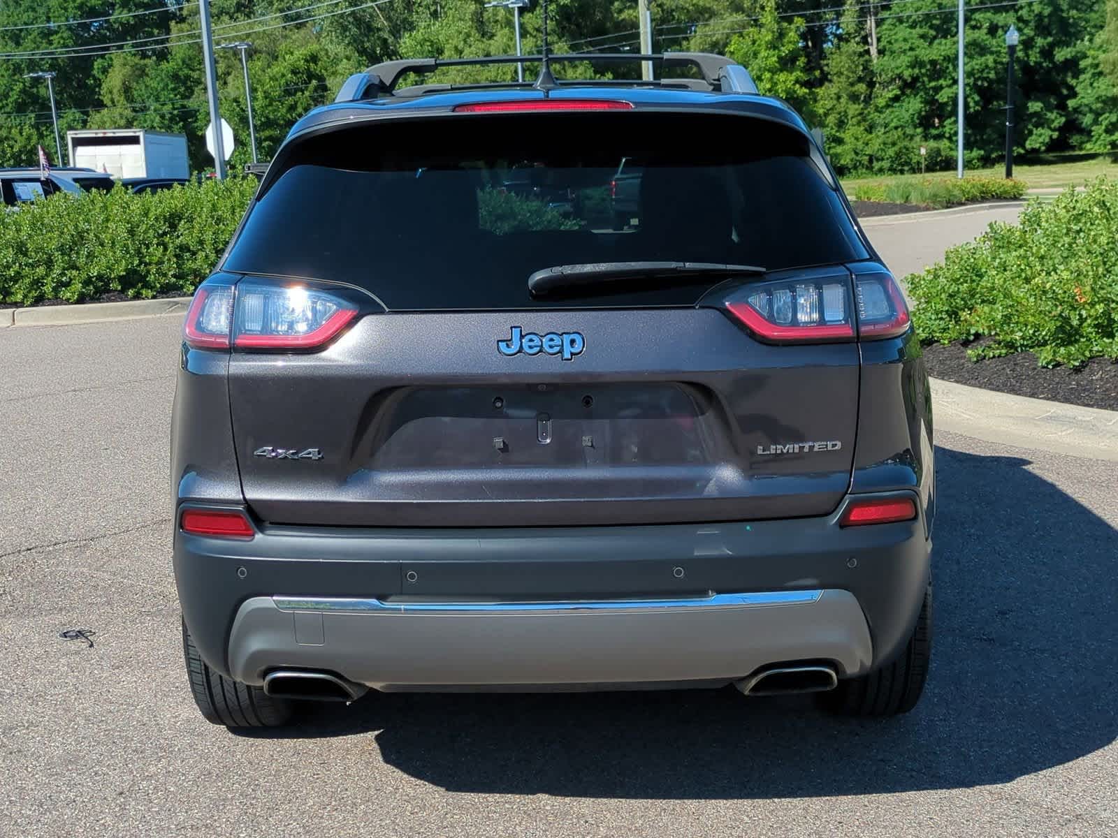 Thumbnail: 2019 Jeep Cherokee - 7