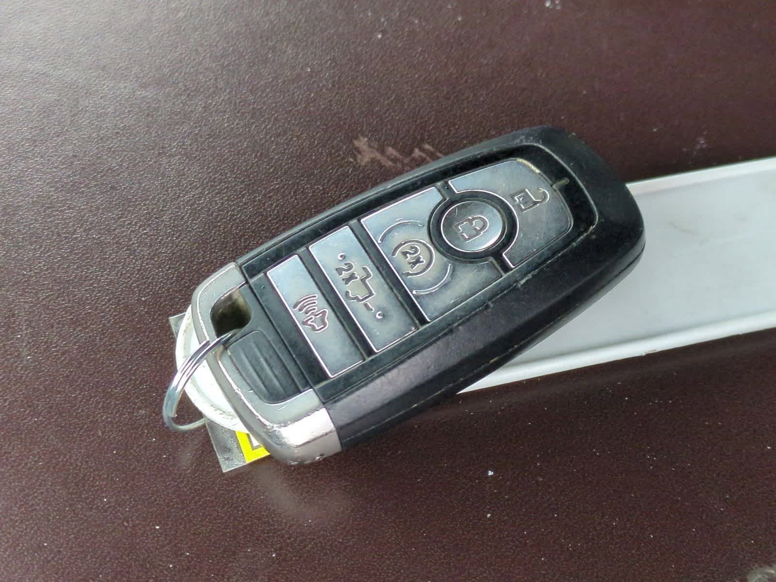 Thumbnail: 2017 Ford Econoline - 33