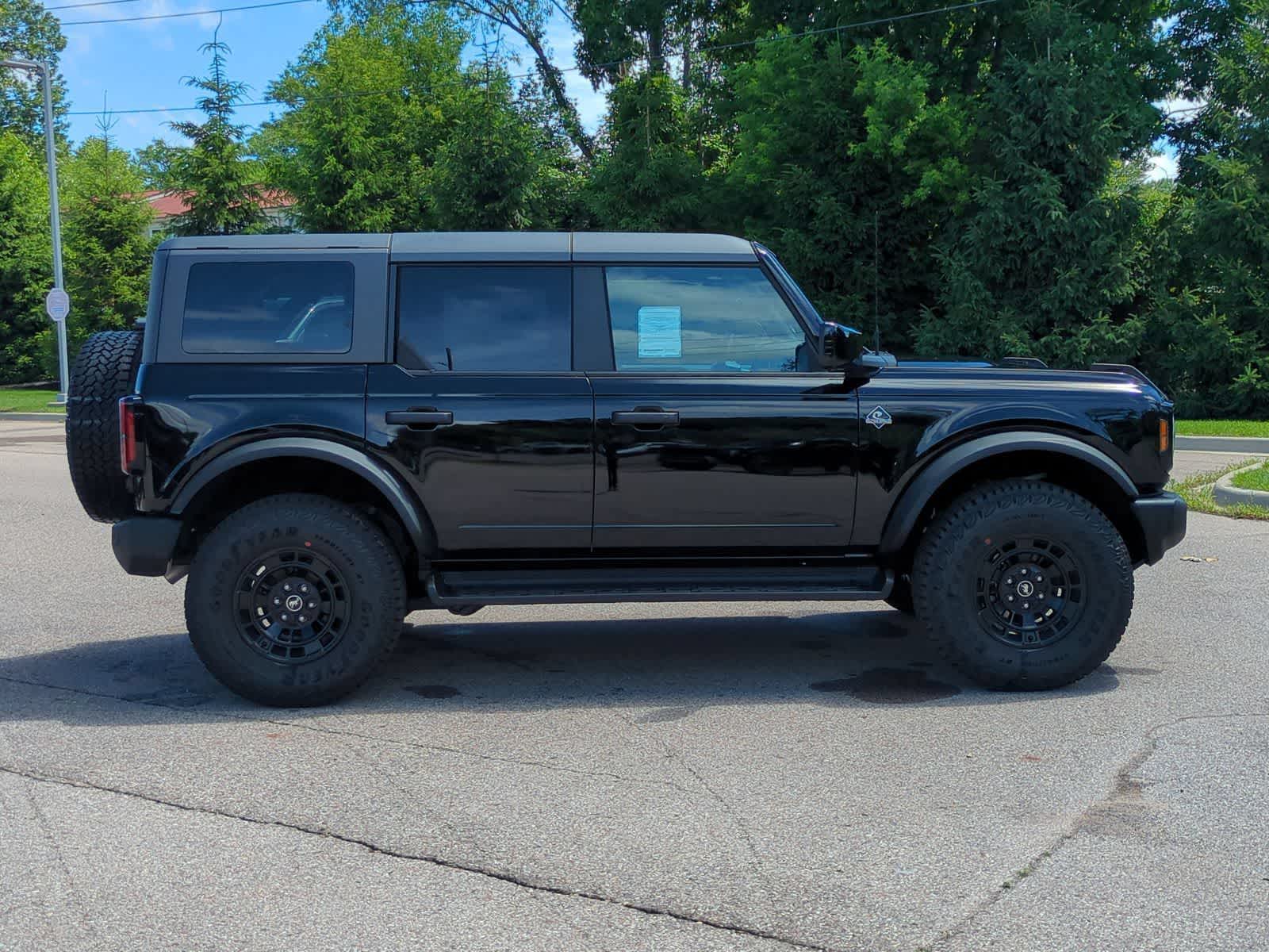 Thumbnail: 2026 Ford Bronco - 9