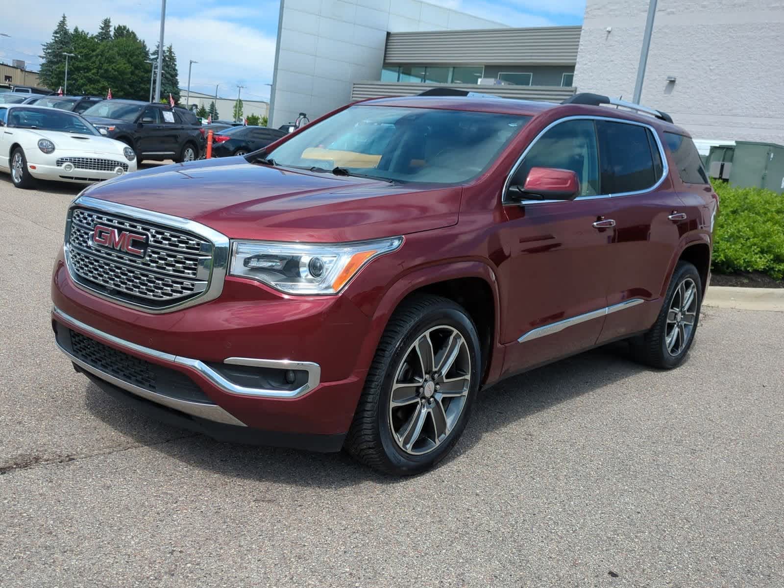 Thumbnail: 2017 GMC Acadia - 4