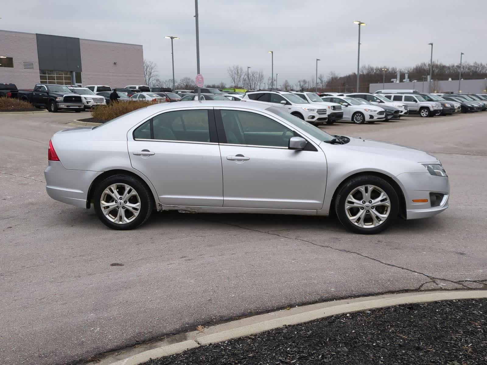 Thumbnail: 2012 Ford Fusion - 9