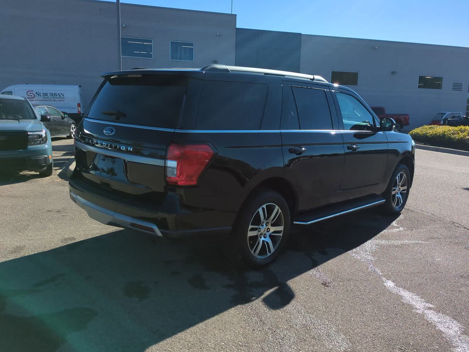 Thumbnail: 2022 Ford Expedition - 8
