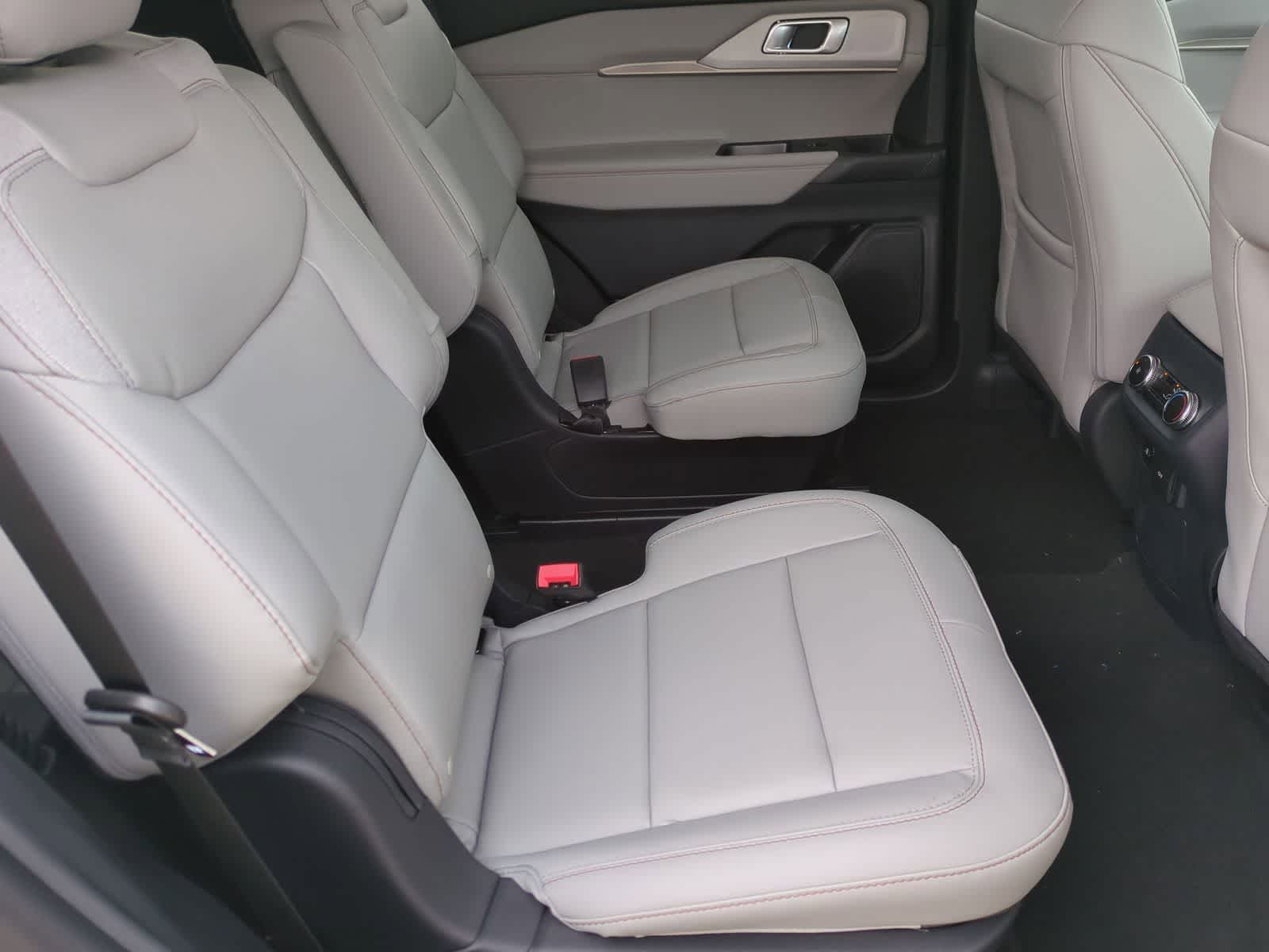 Thumbnail: 2026 Ford Explorer - 20