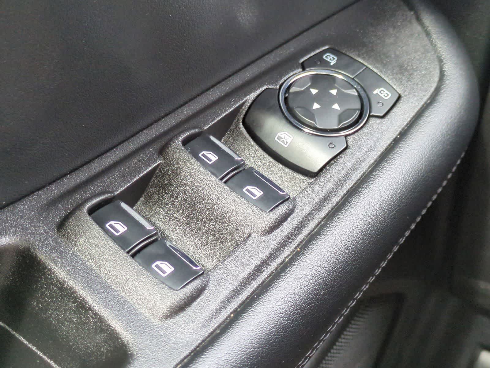 Thumbnail: 2023 Ford Edge - 30