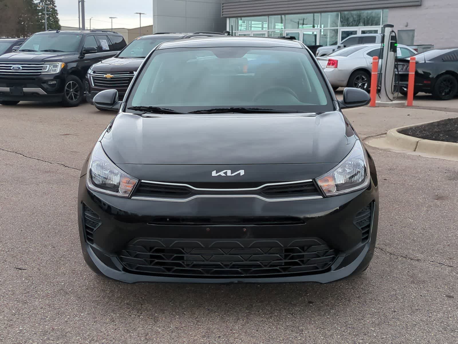 Thumbnail: 2022 Kia Rio5 - 3