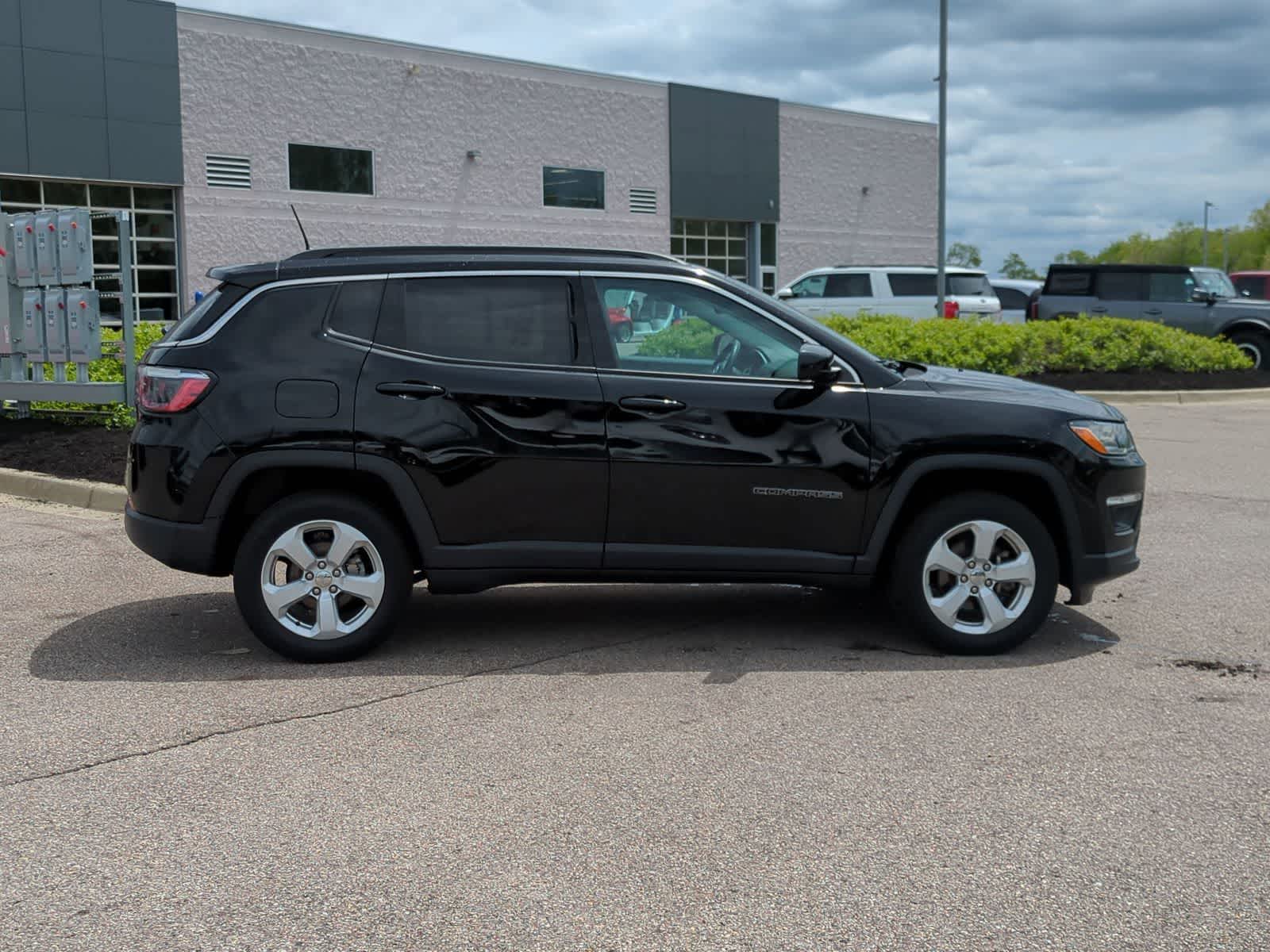 Thumbnail: 2021 Jeep Compass - 9