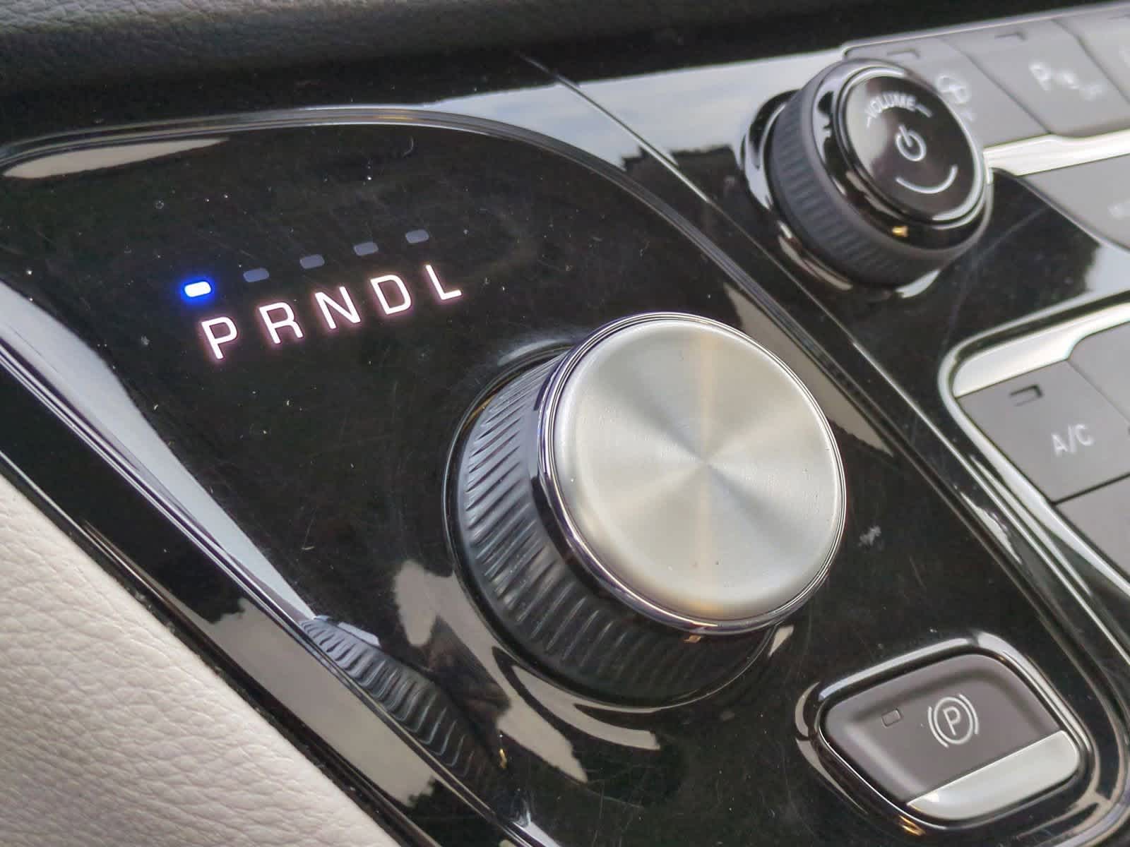 Thumbnail: 2020 Chrysler Pacifica - 36