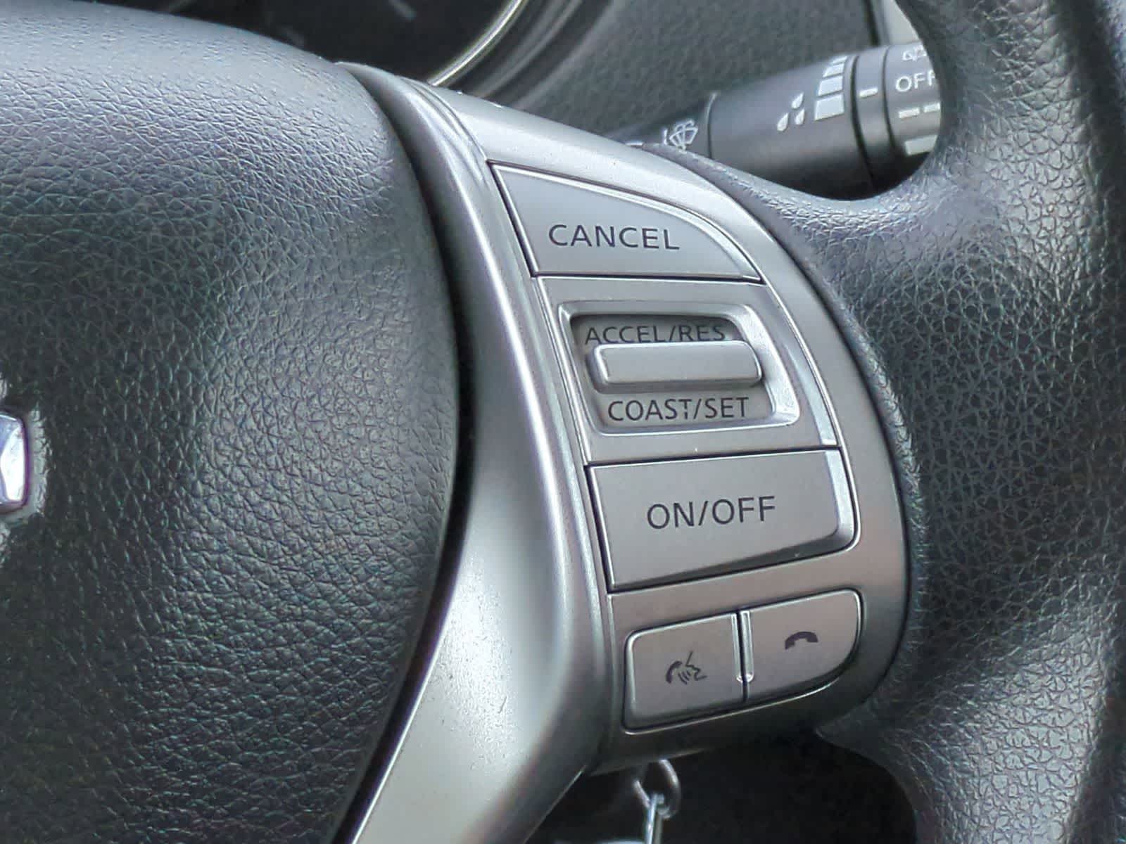 Thumbnail: 2015 Nissan Rogue - 24