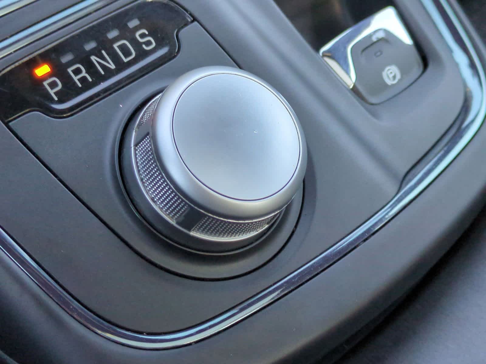 Thumbnail: 2016 Chrysler 200 - 34