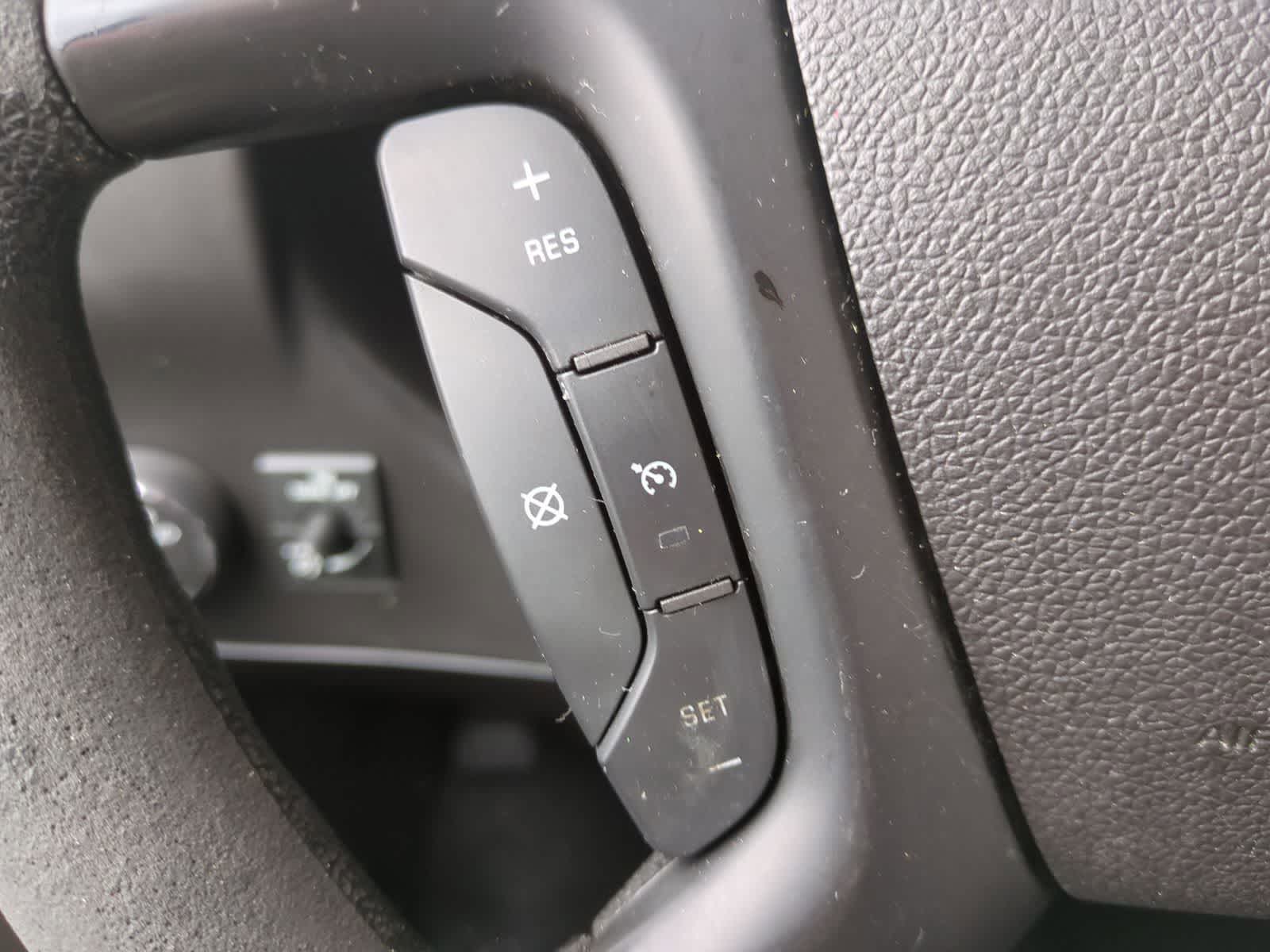 Thumbnail: 2013 GMC Savana - 20