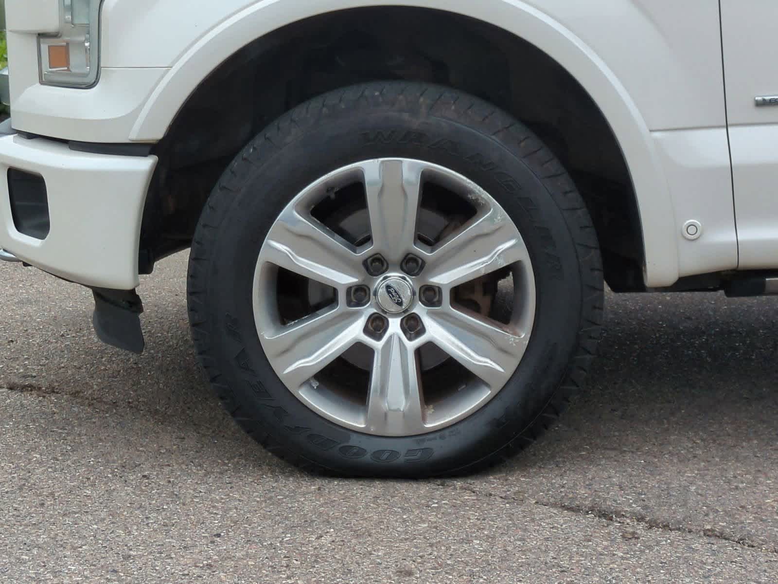 Thumbnail: 2016 Ford F-150 - 14