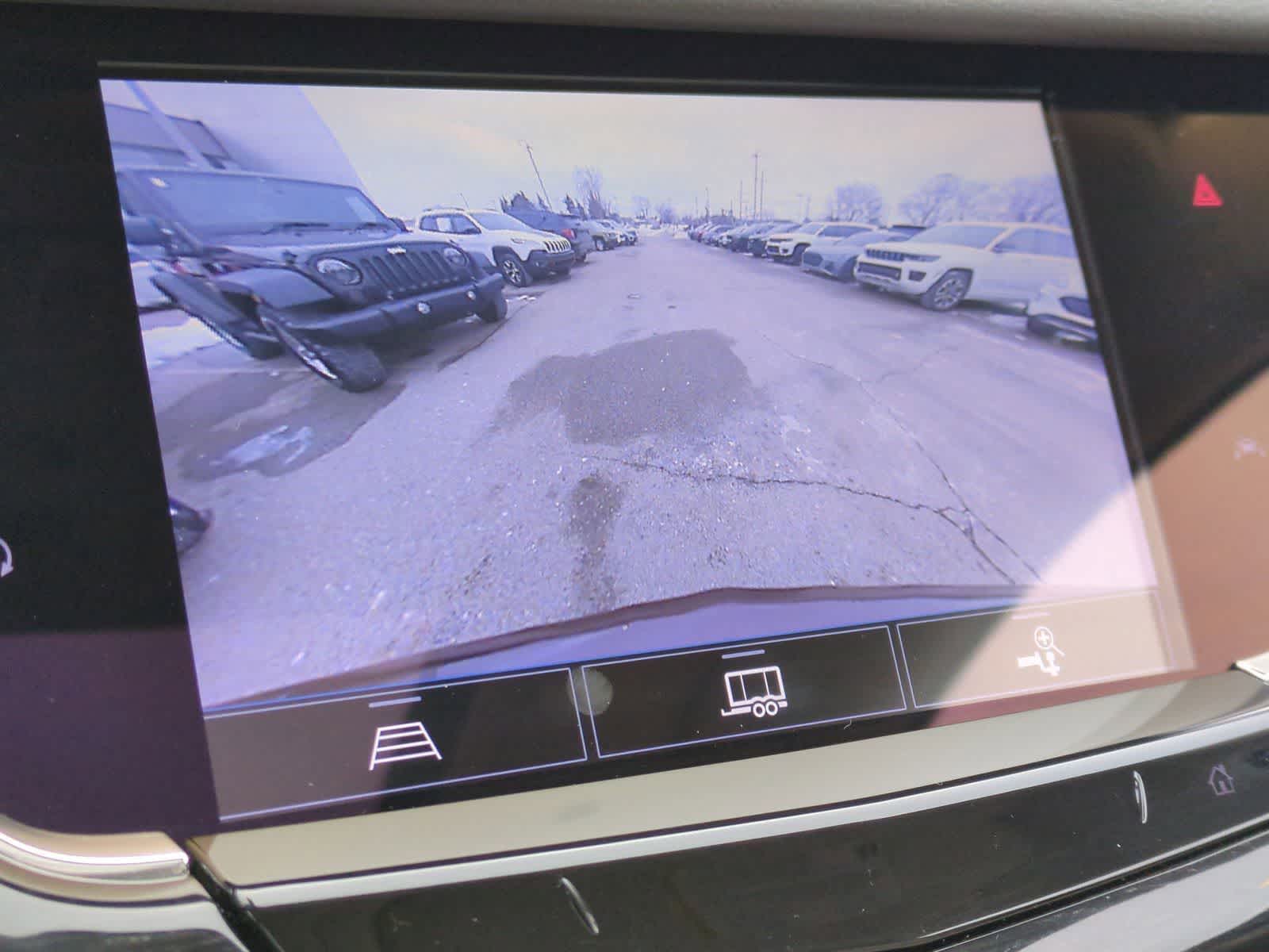 Thumbnail: 2022 Cadillac XT6 - 33