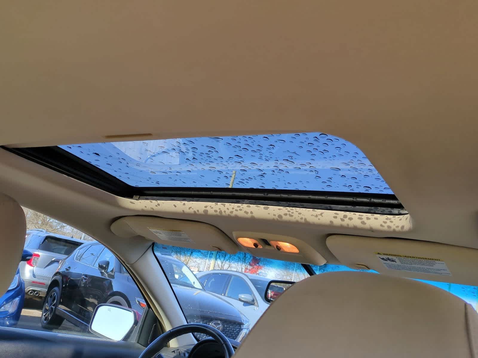 Thumbnail: 2010 Mercury Milan - 22