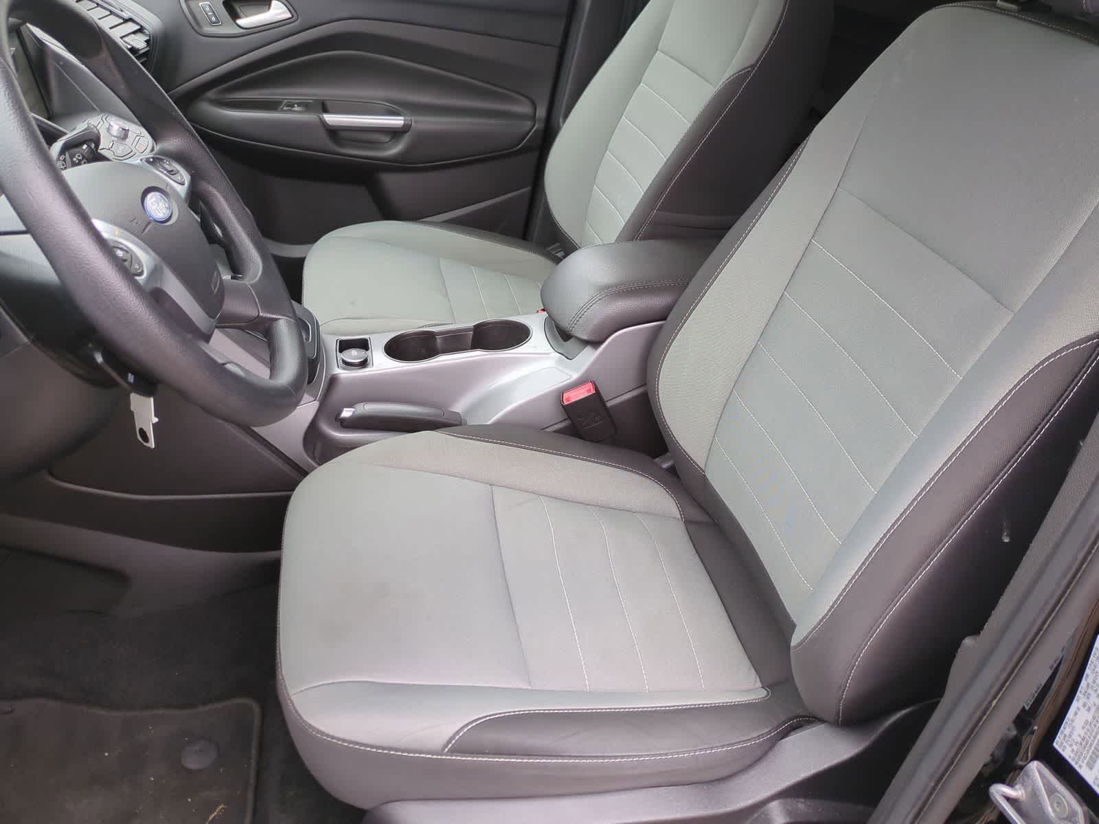 Thumbnail: 2016 Ford Escape - 16