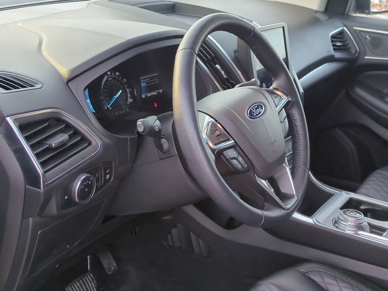 Thumbnail: 2024 Ford Edge - 10