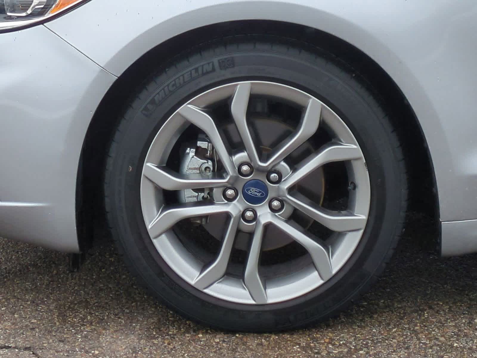 Thumbnail: 2020 Ford Fusion - 14