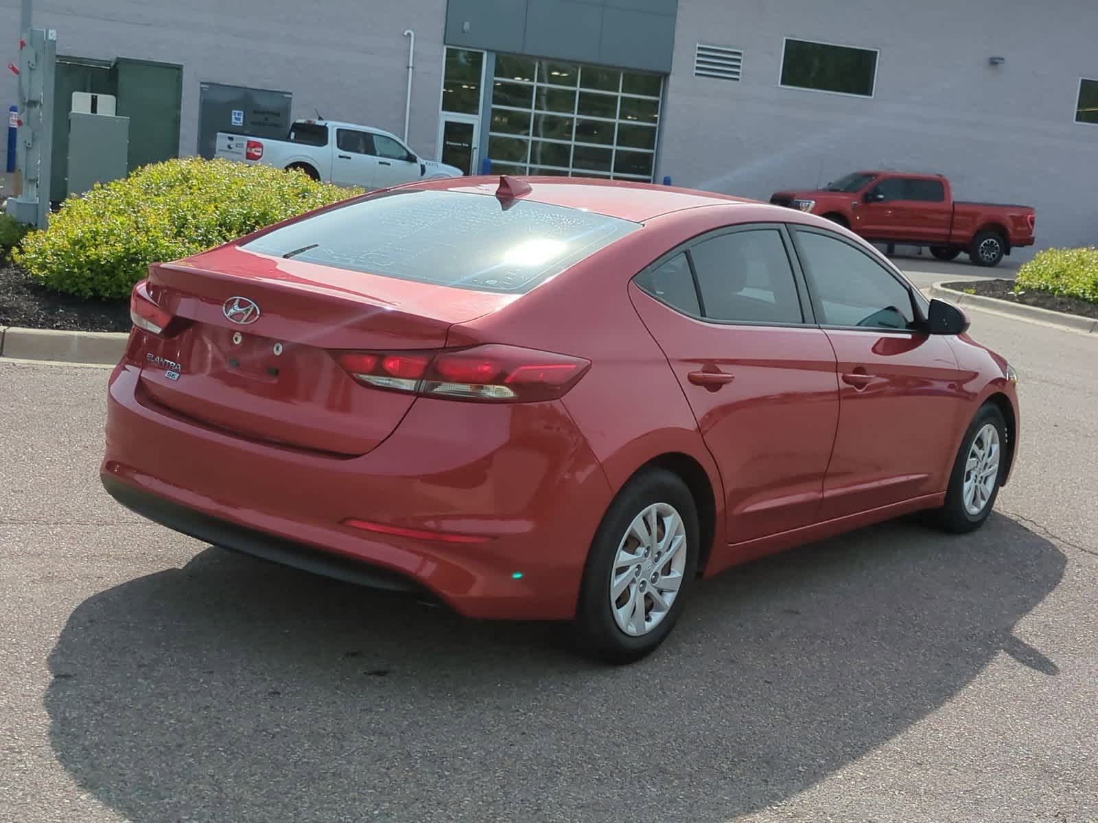 Thumbnail: 2017 Hyundai Elantra - 8