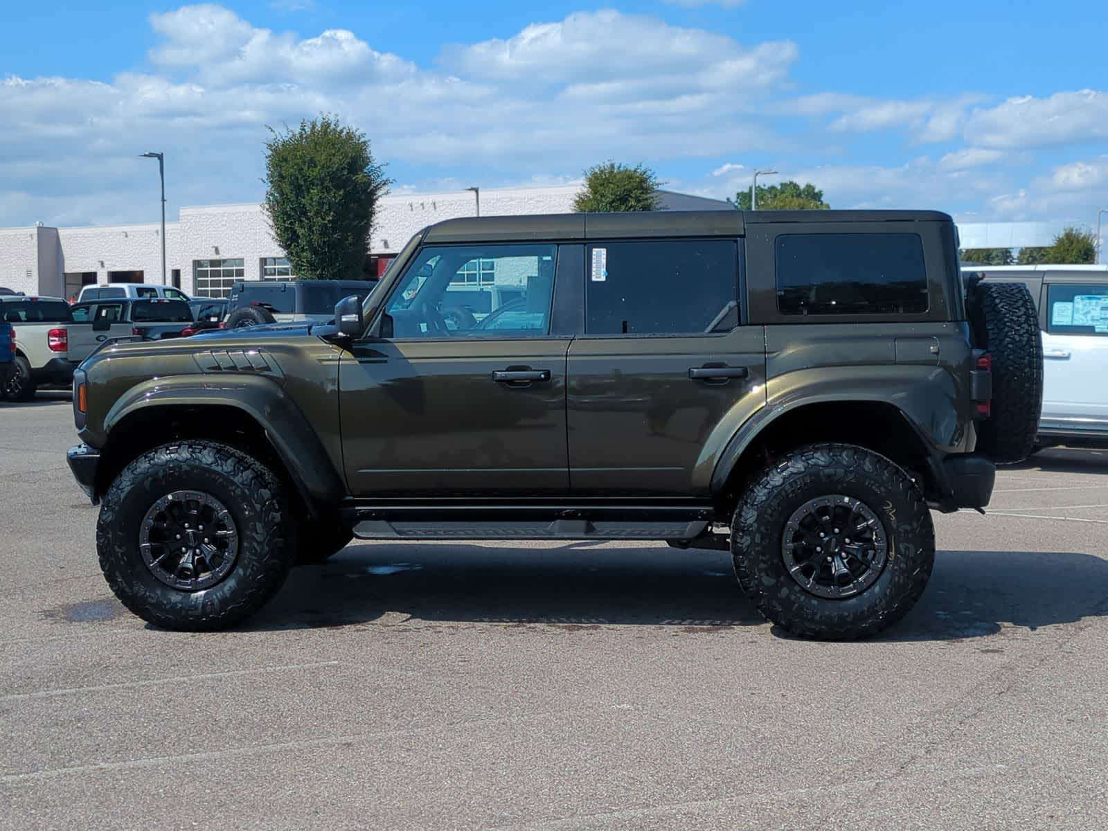 Thumbnail: 2025 Ford Bronco - 5