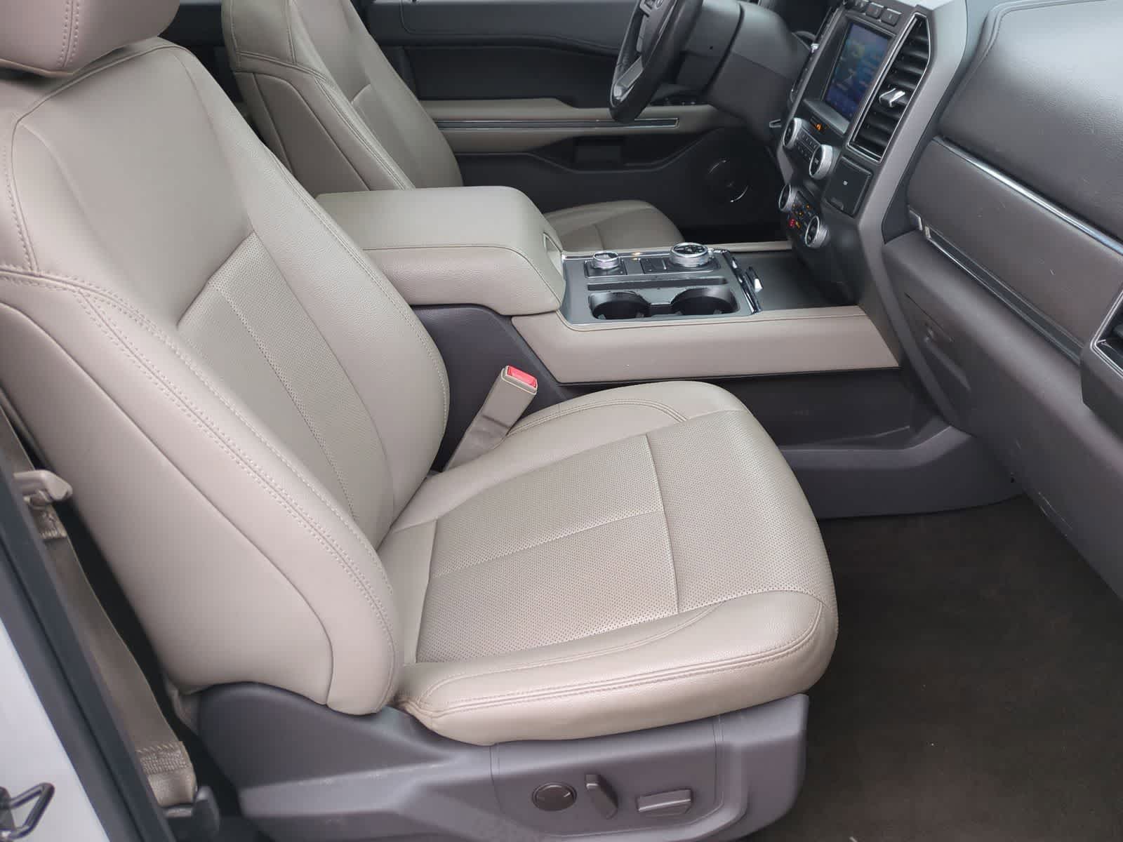 Thumbnail: 2021 Ford Expedition - 23