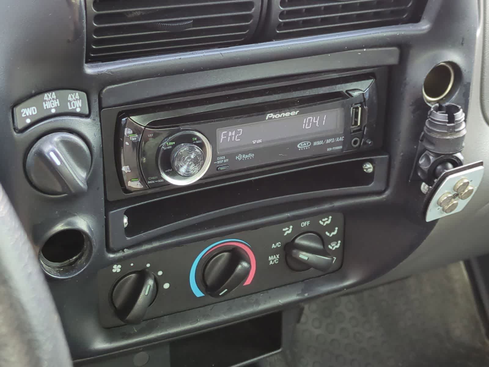 Thumbnail: 2004 Ford Ranger - 23