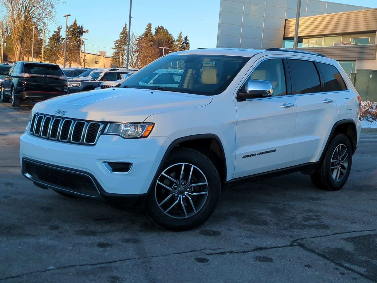 Thumbnail: 2020 Jeep Grand Cherokee - 1