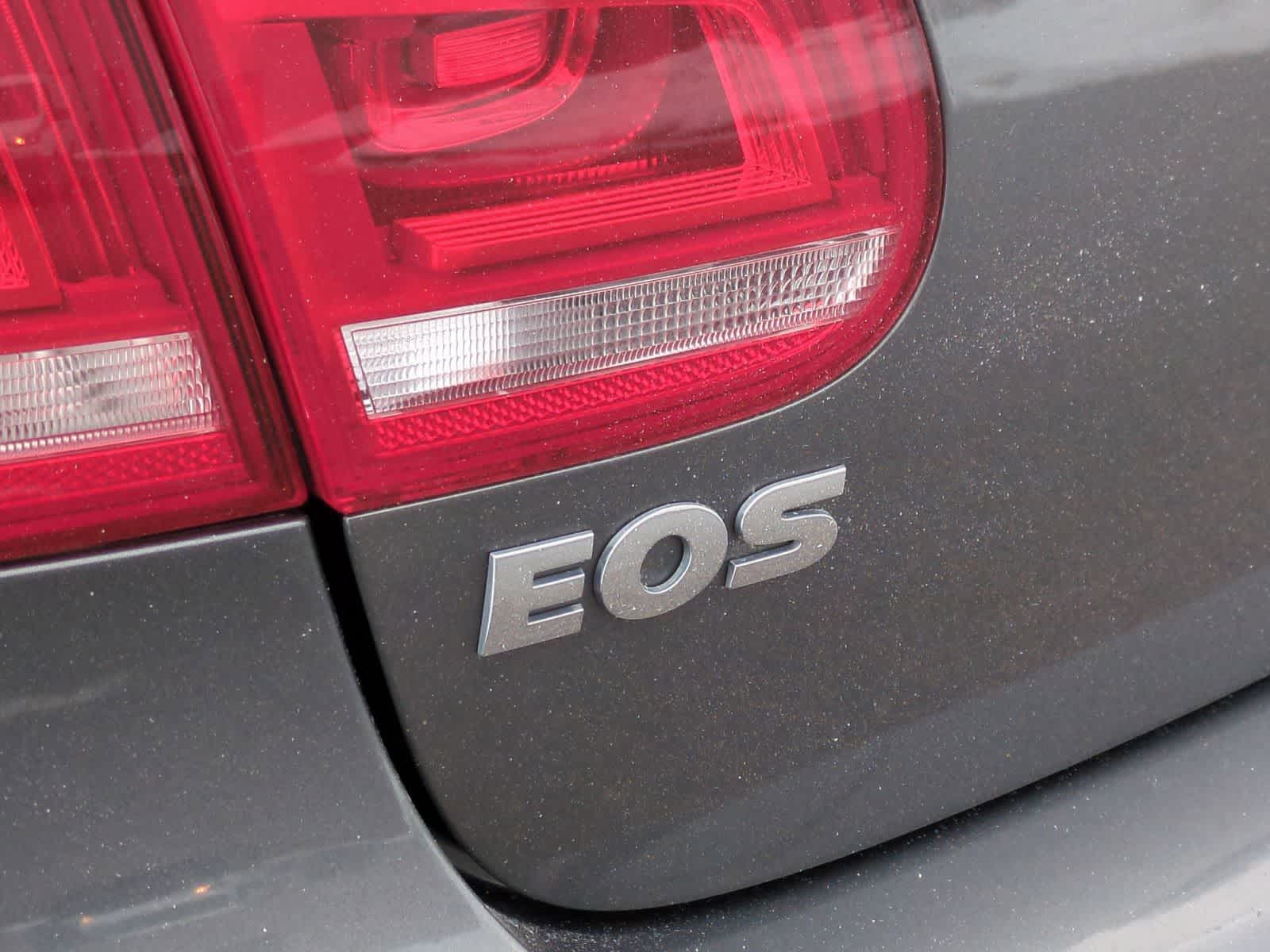 Thumbnail: 2013 Volkswagen Eos - 13