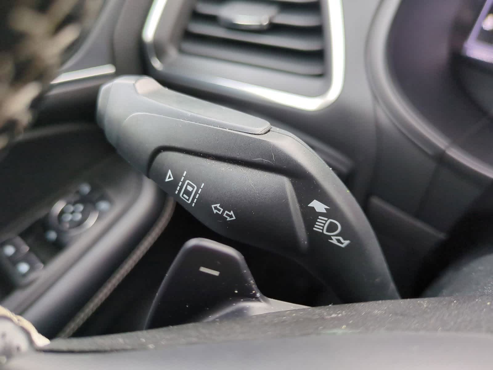 Thumbnail: 2023 Ford Edge - 26