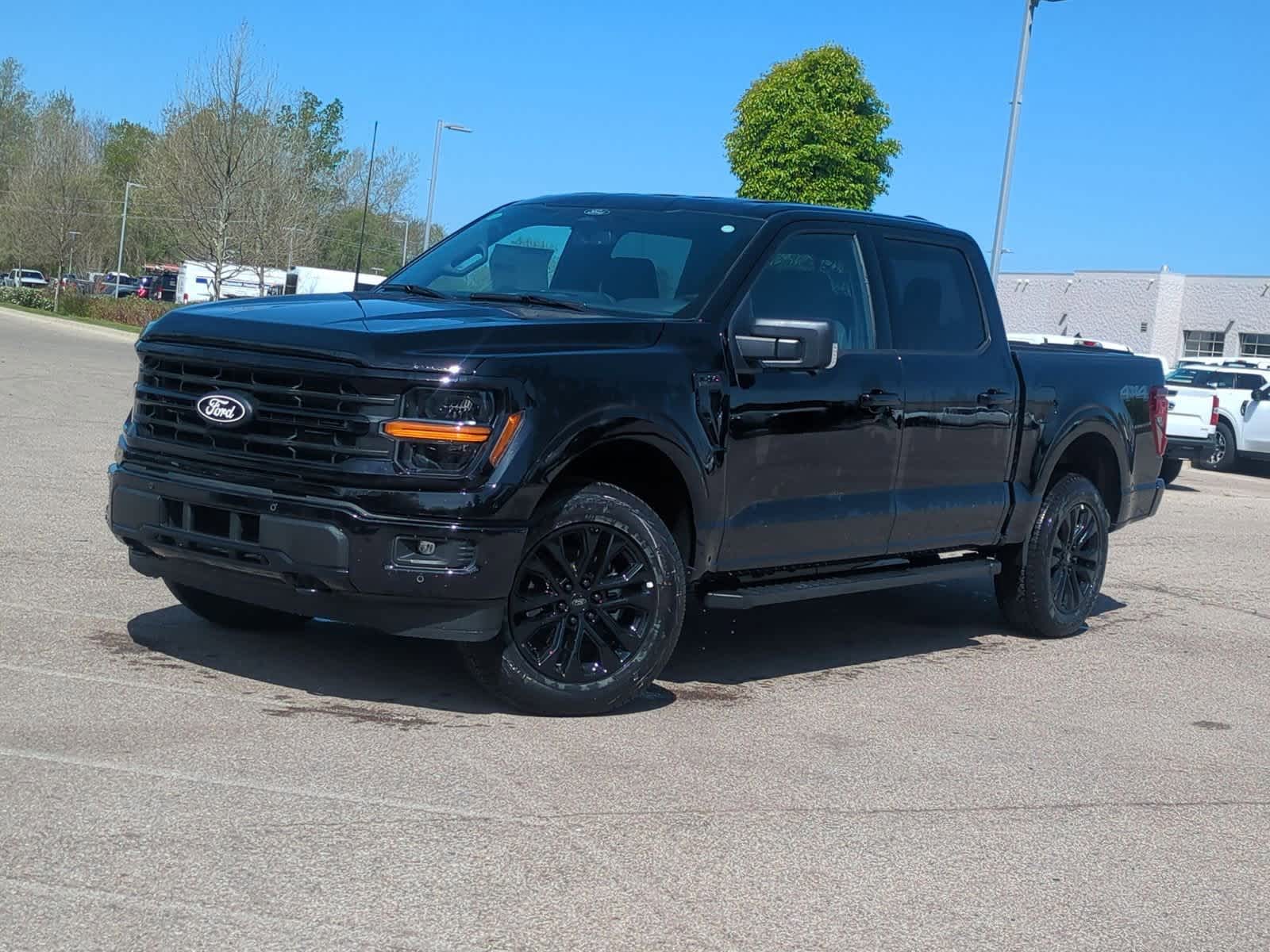 2025 Ford F-150 XLT -
                  Waterford, MI
