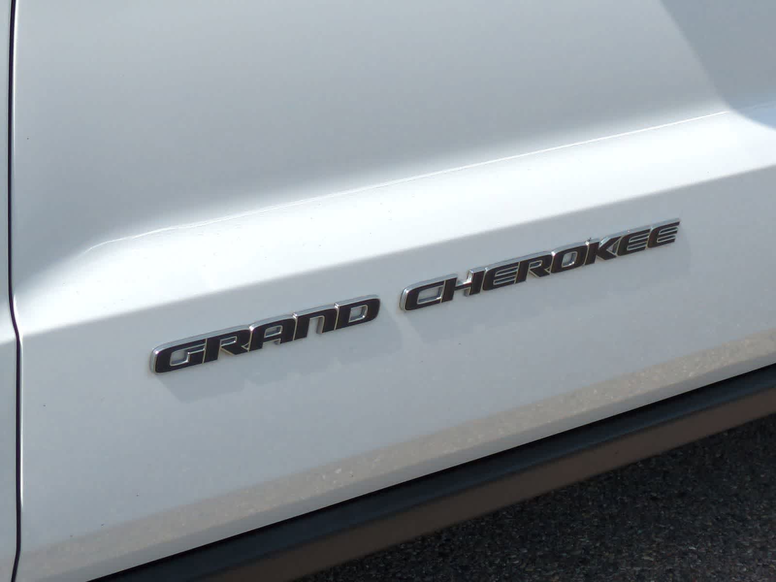 Thumbnail: 2019 Jeep Grand Cherokee - 13