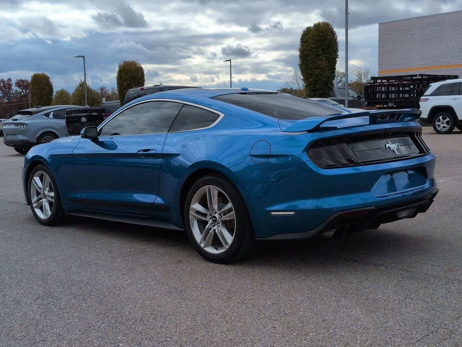 Thumbnail: 2019 Ford Mustang - 6