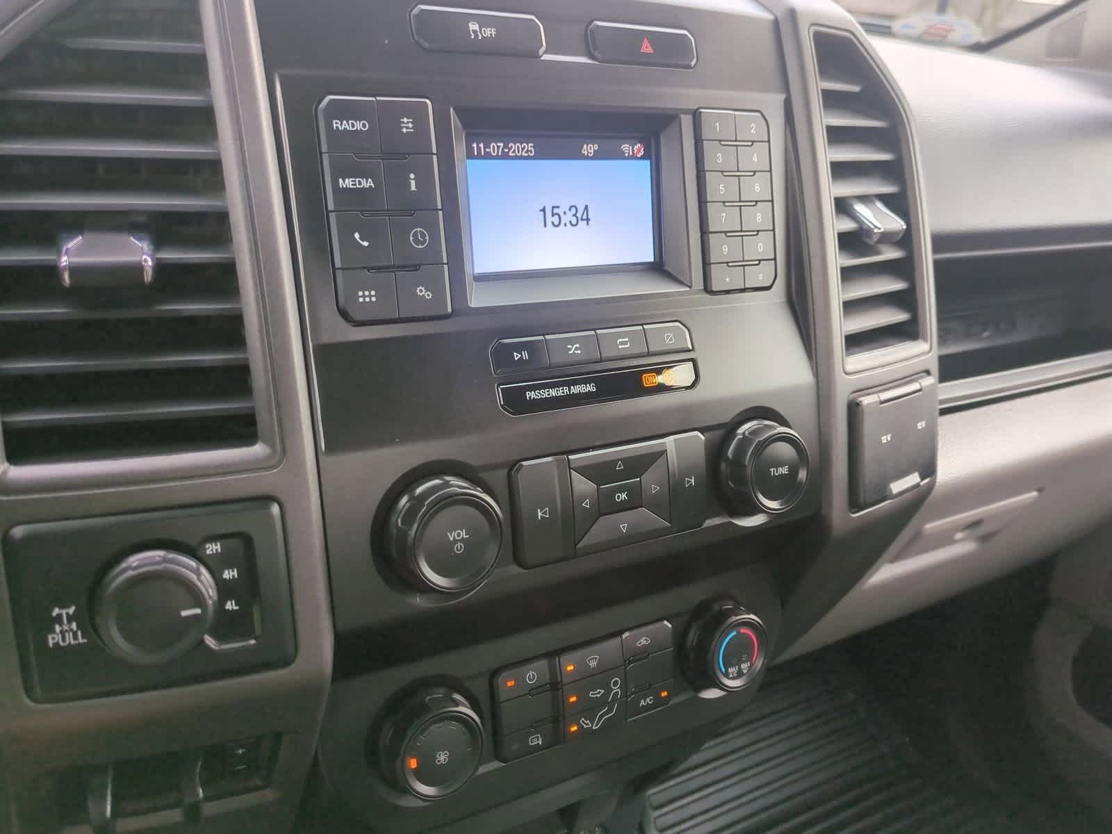 Thumbnail: 2022 Ford Econoline - 27