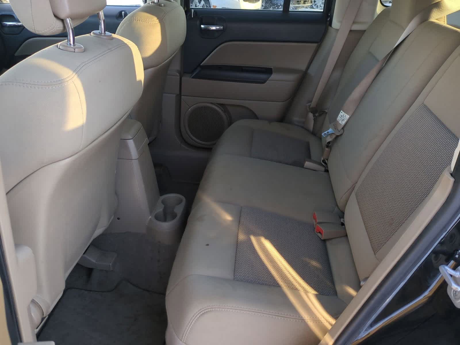 Thumbnail: 2010 Jeep Patriot - 19