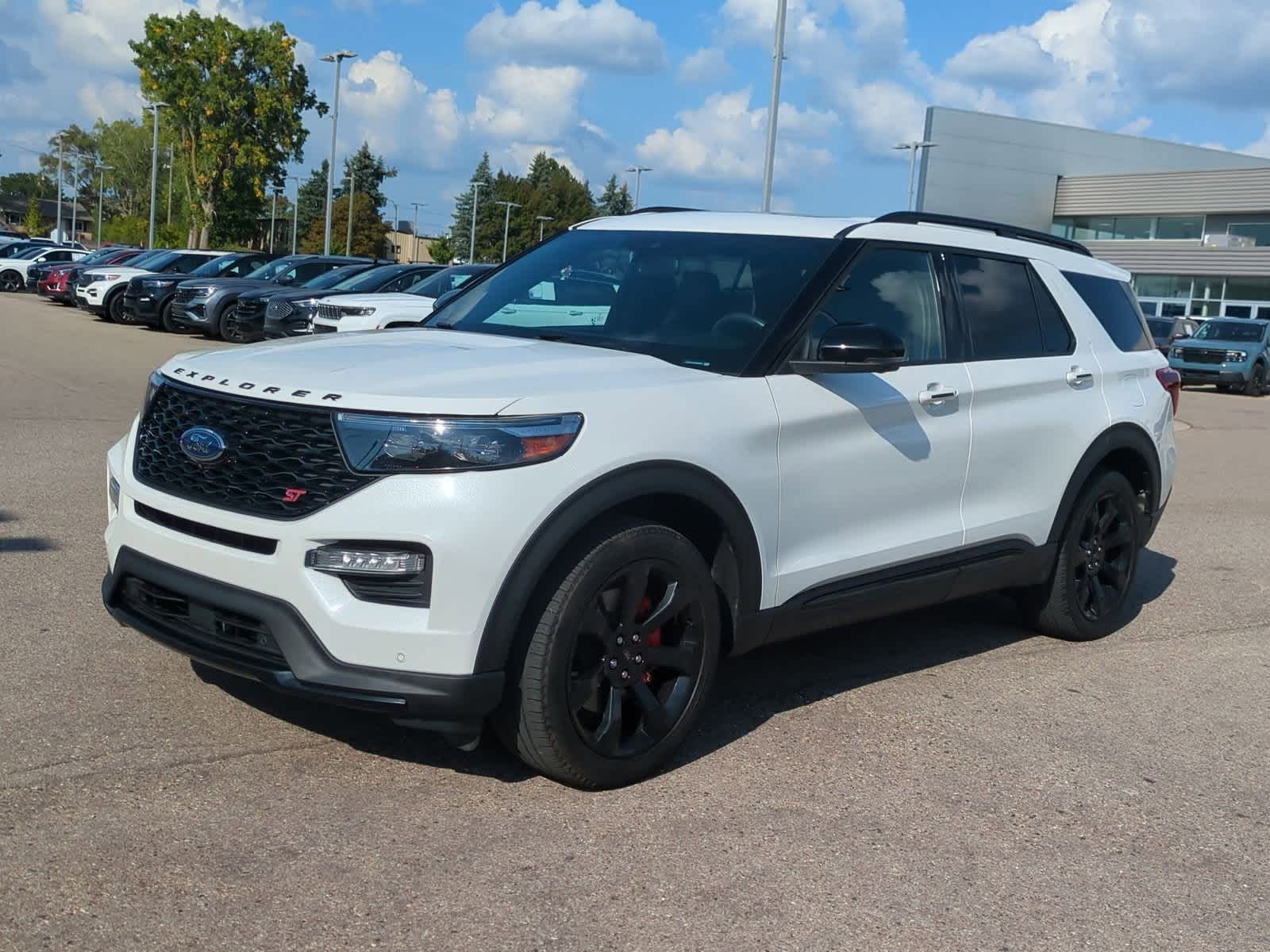 Thumbnail: 2022 Ford Explorer - 4