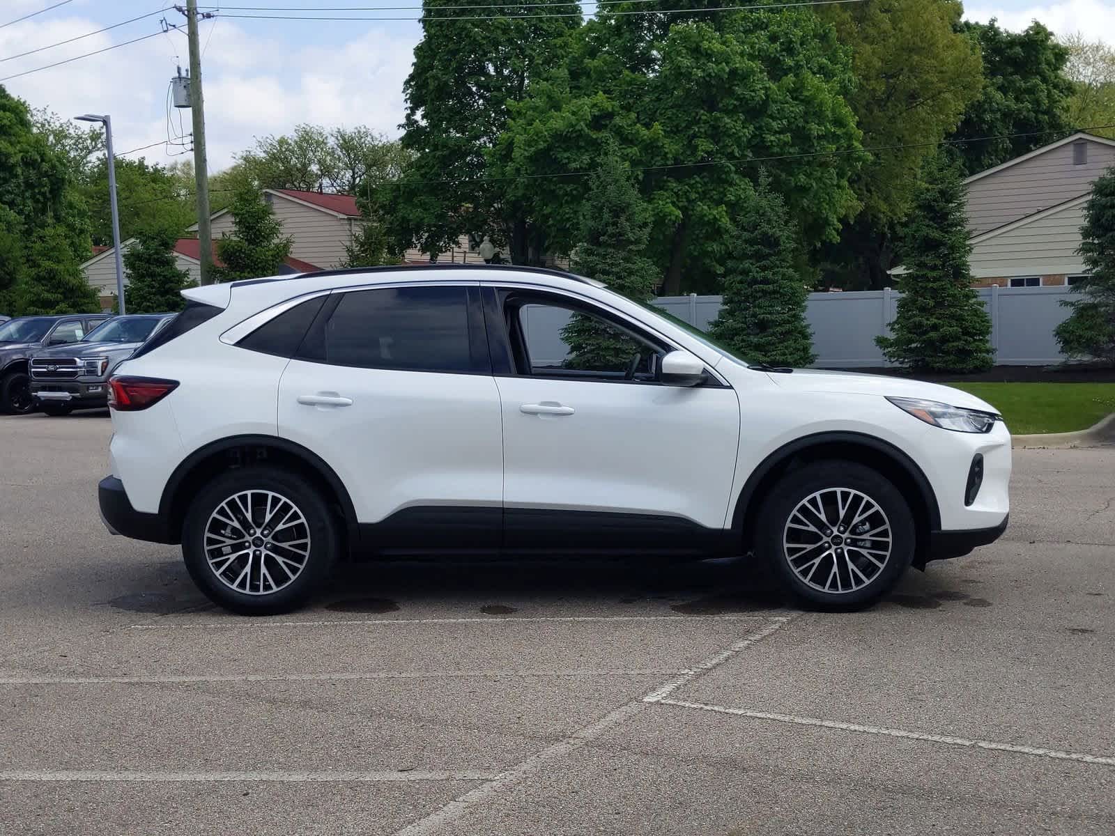 2024 Ford Escape Plug-in Hybrid 9