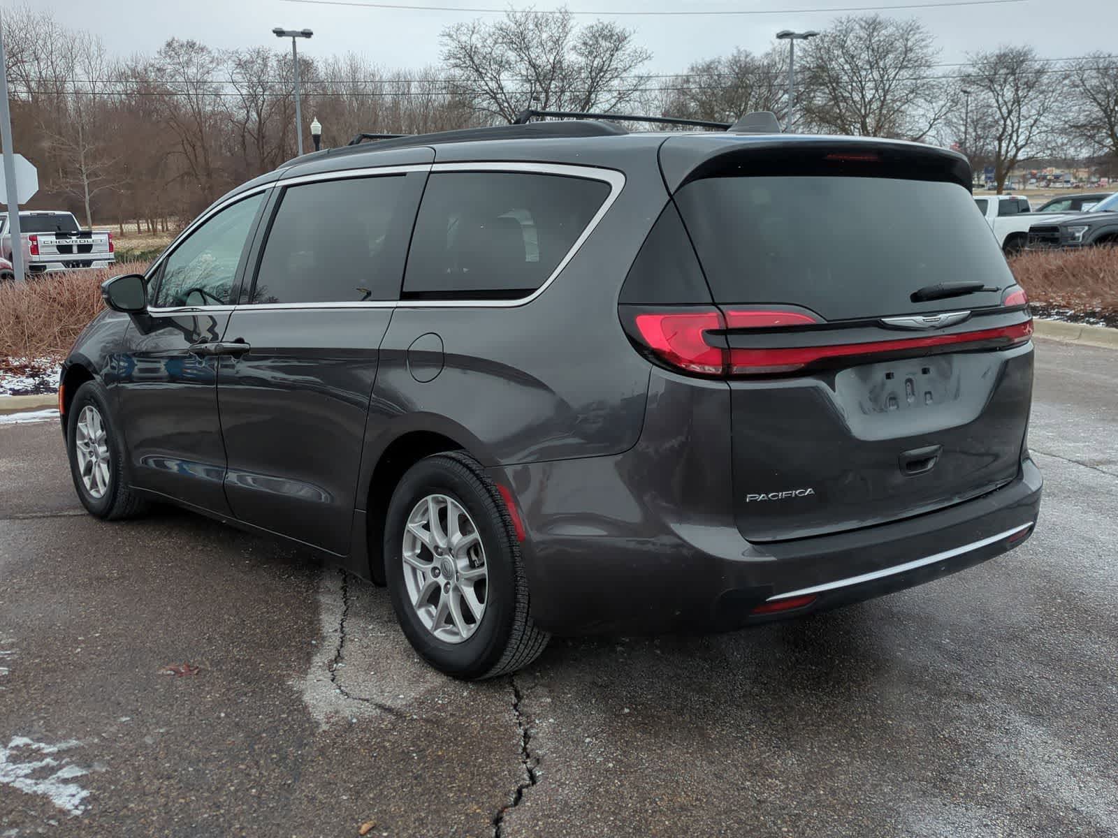 Thumbnail: 2022 Chrysler Pacifica - 6