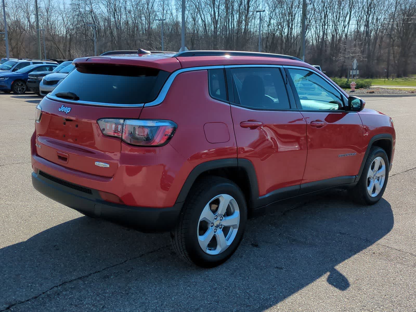 Thumbnail: 2020 Jeep Compass - 8