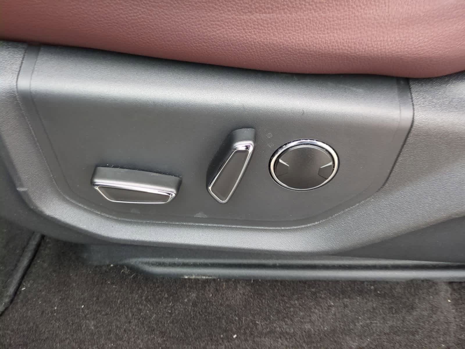 Thumbnail: 2023 Ford Expedition - 17