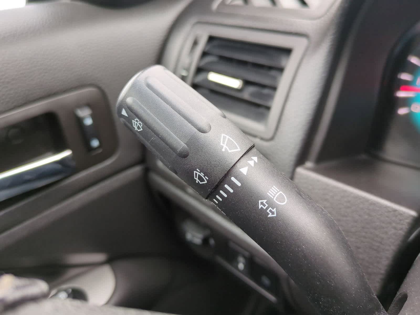 Thumbnail: 2010 Ford Fusion - 27