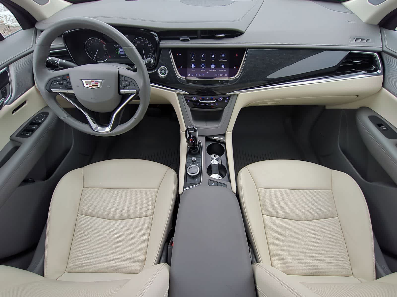 Thumbnail: 2022 Cadillac XT6 - 15