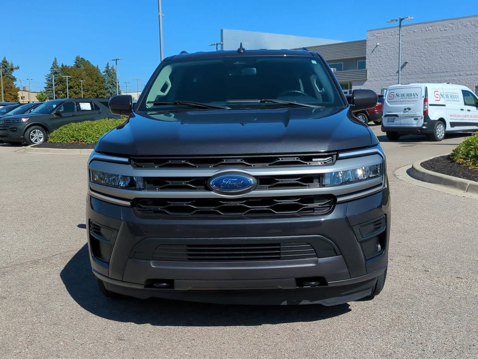 2023 Ford Expedition MAX XLT photo 3