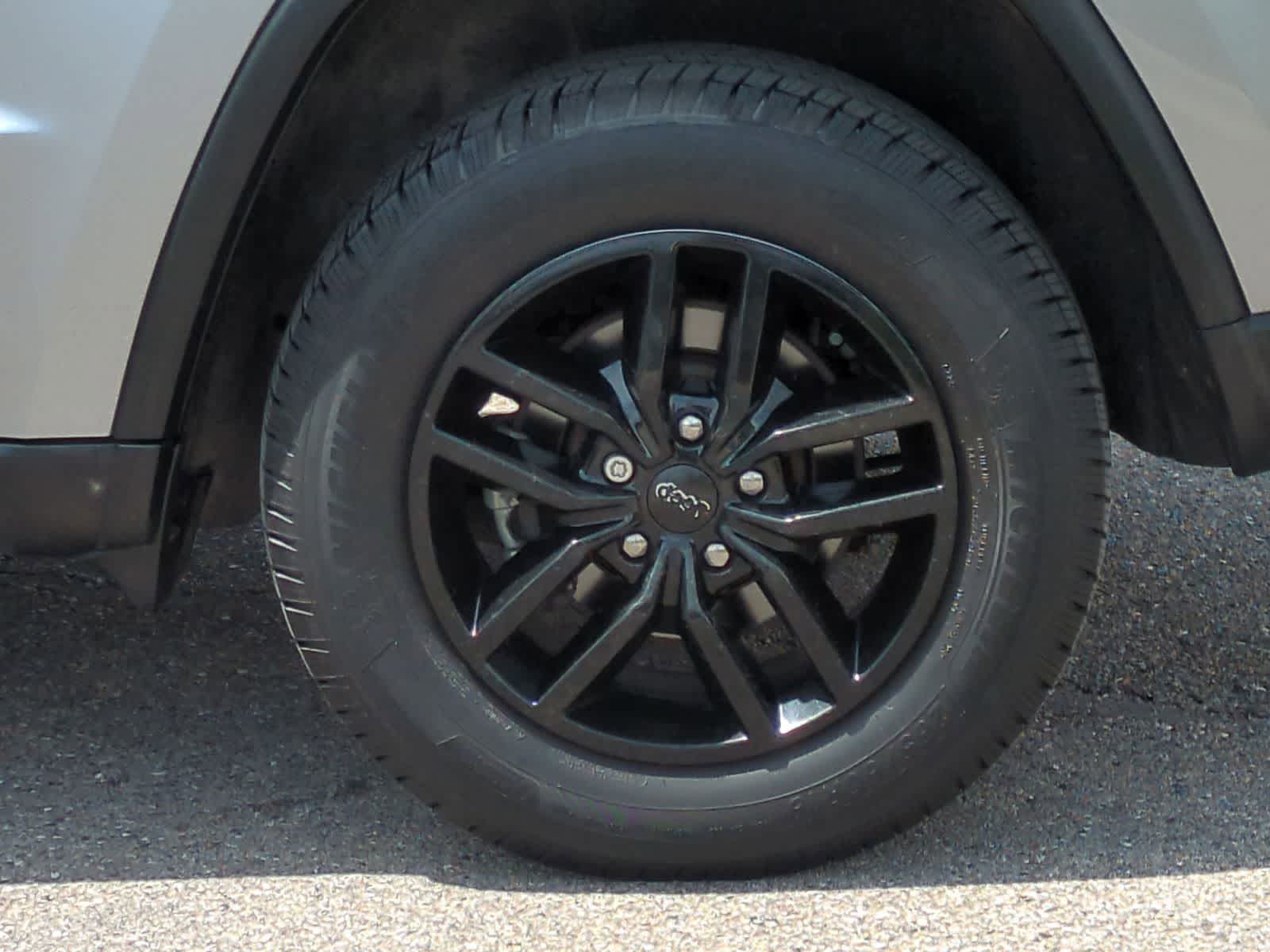 Thumbnail: 2021 Jeep Grand Cherokee - 14