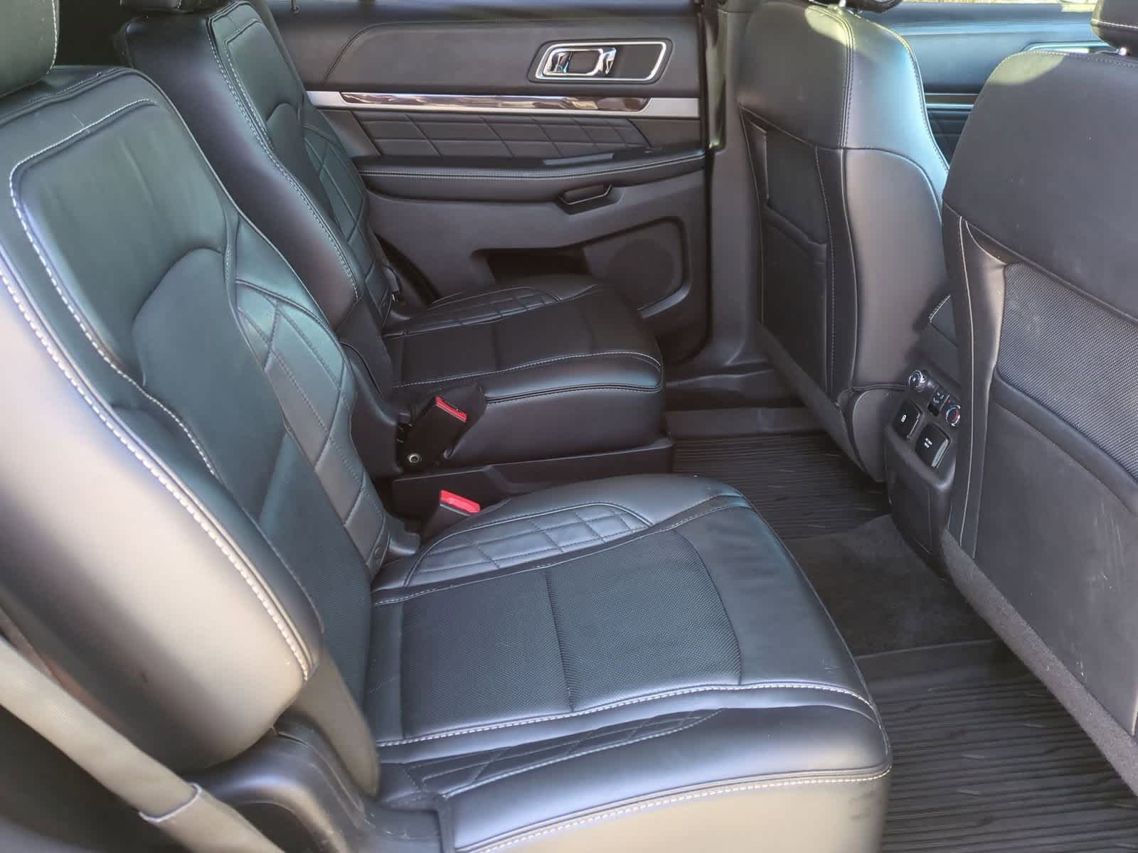 Thumbnail: 2017 Ford Explorer - 21