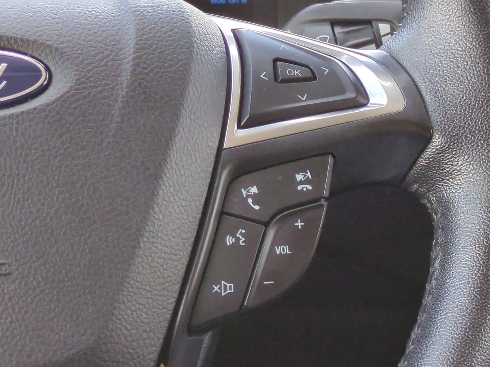 Thumbnail: 2022 Ford Edge - 24