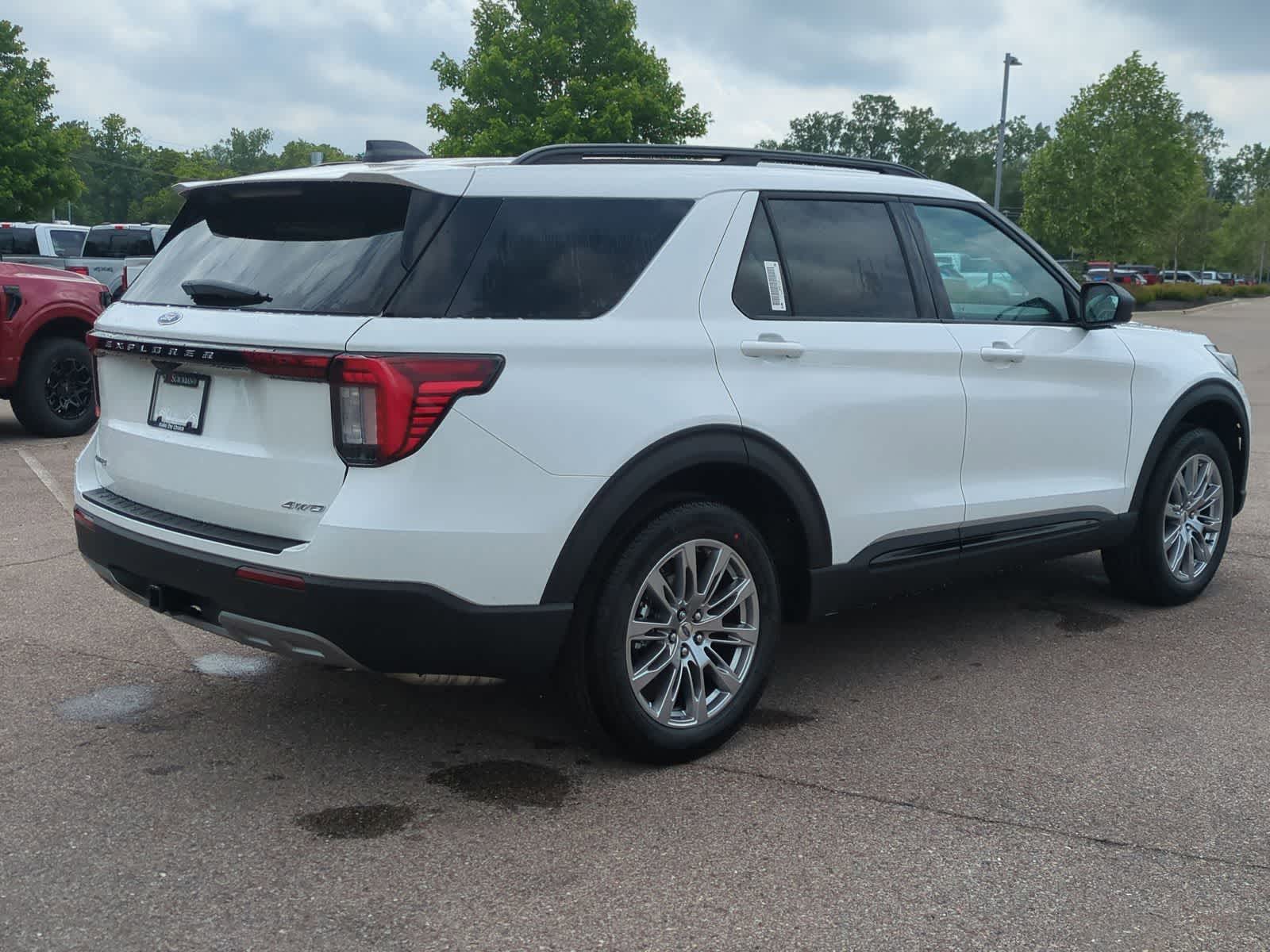 Thumbnail: 2026 Ford Explorer - 8